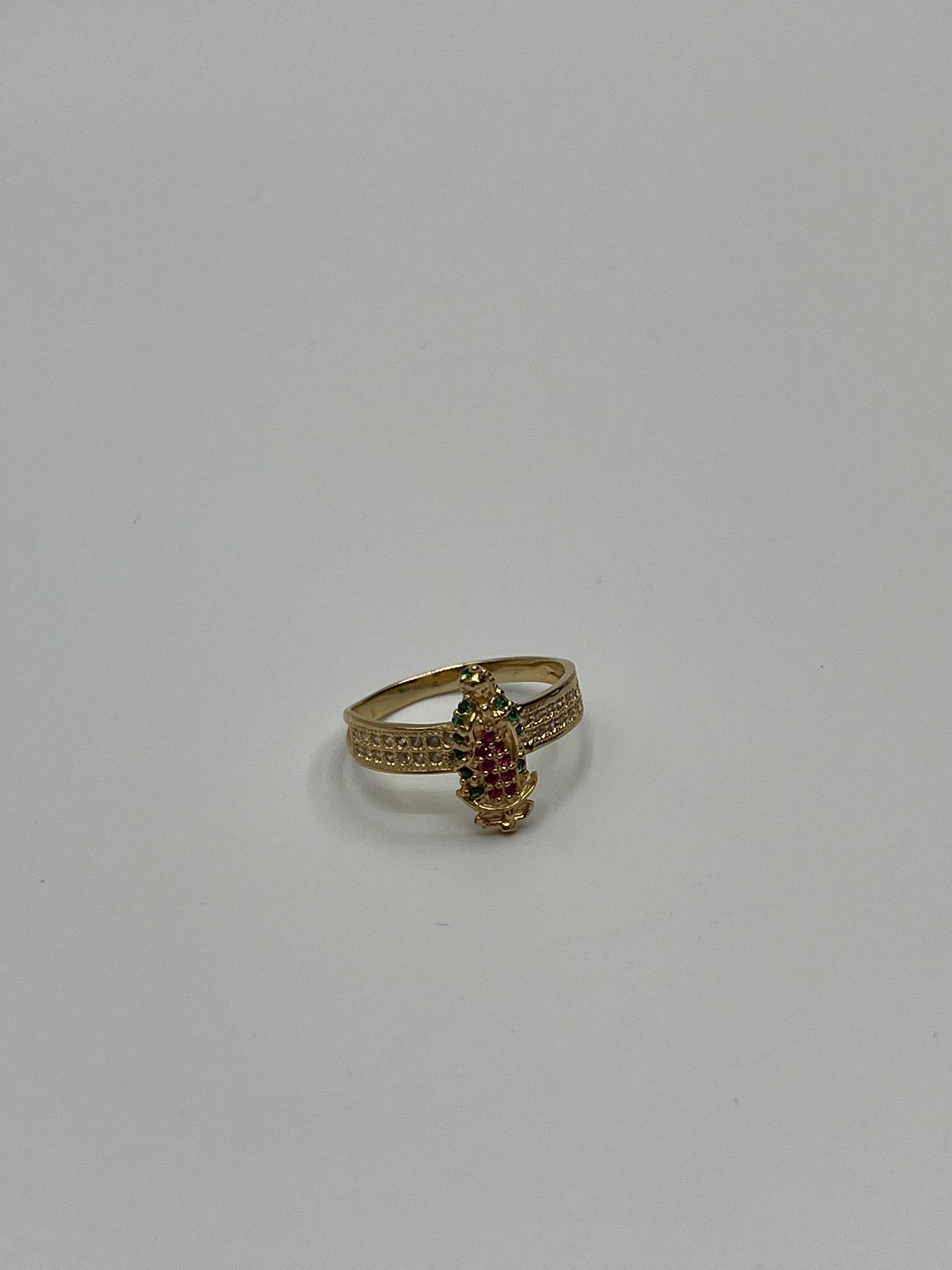 Anillo Virgen guadalupe silueta Oro amarillo 18k / Talla 6 3/4 / 2,80 Gr