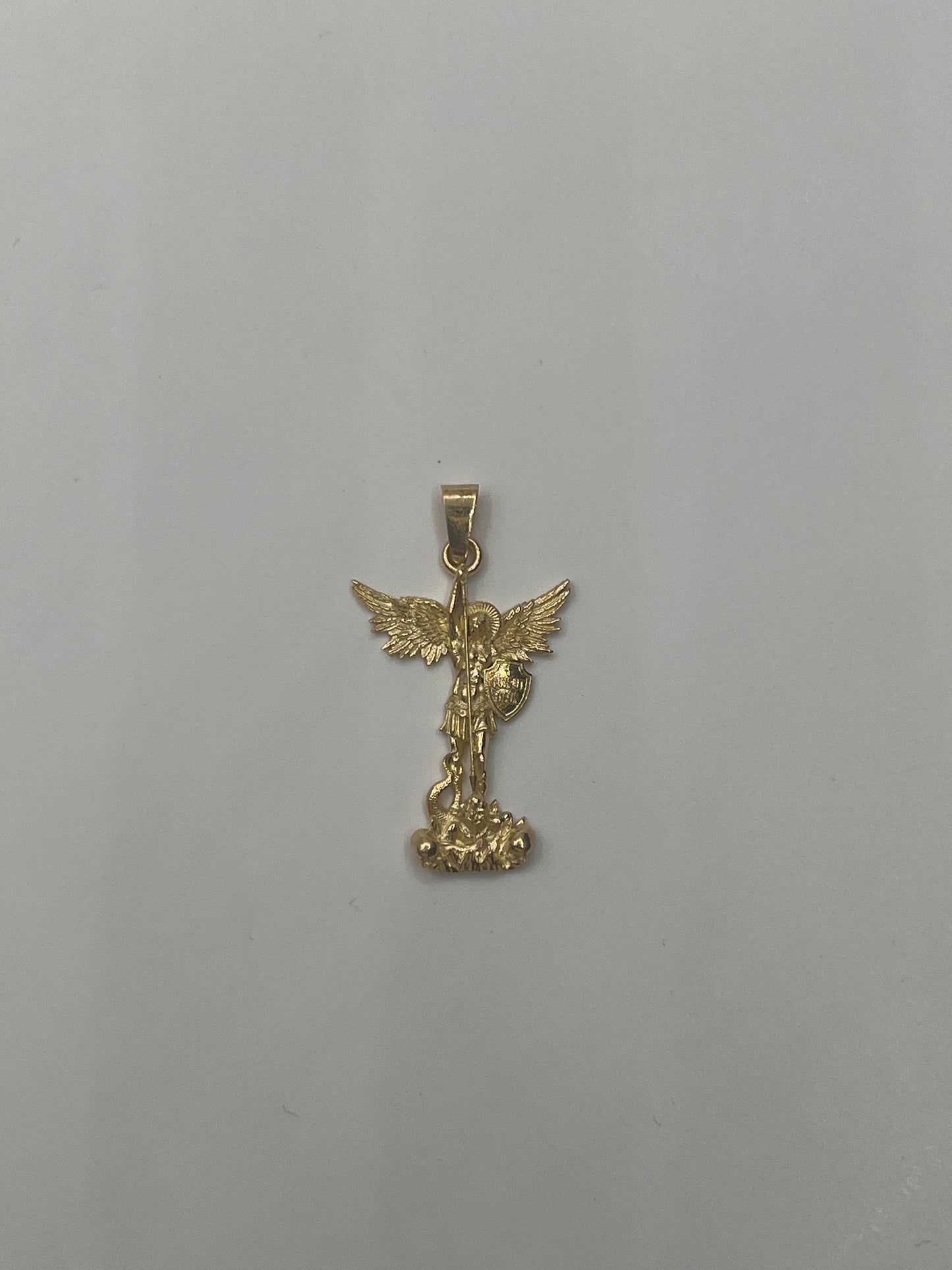 Dije Arcangel San Miguel Oro amarillo 18k 2,04 Gr / 18 mm / 2,5 Cm