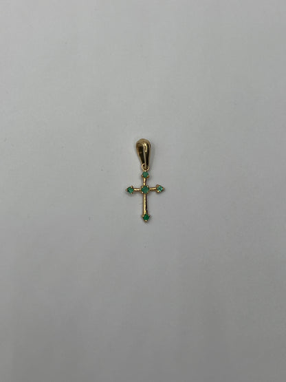 Dije cruz esmeralda oro amarillo 18k / 0.54gr (joya)