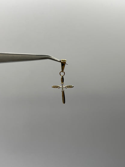 Dije Cruz Circon Blanco Oro amarillo 18k 0,57 Gr / 14,40 mm / 2,2 Cm