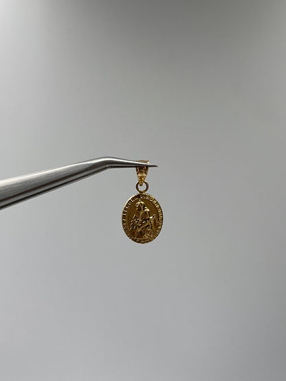 Dije Virgen Del Carmen Oro amarillo 18k 0,88 Gr / 11,2 mm / 1,3 Cm