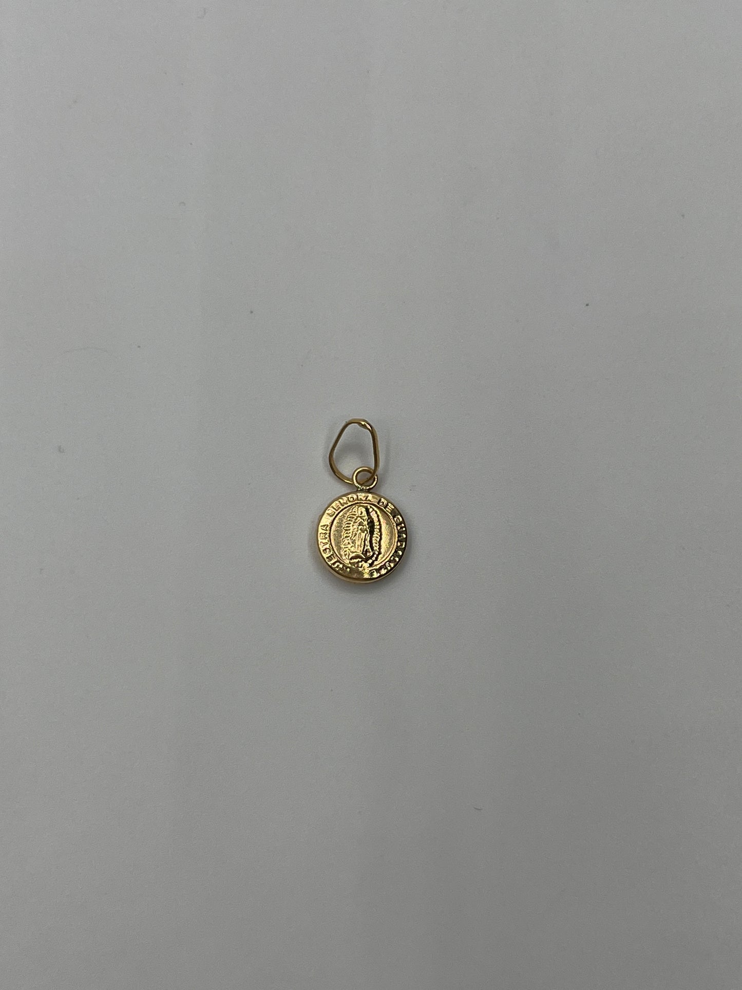 Dije Virgen Guadalupe Oro amarillo 18k 0,33 Gr / 0,8 mm / 1 Cm