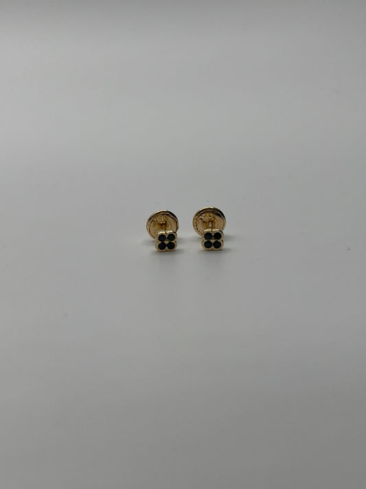 Topos Trebol Circon Negro Oro amarillo 18k 0,70 Gr / 4 mm