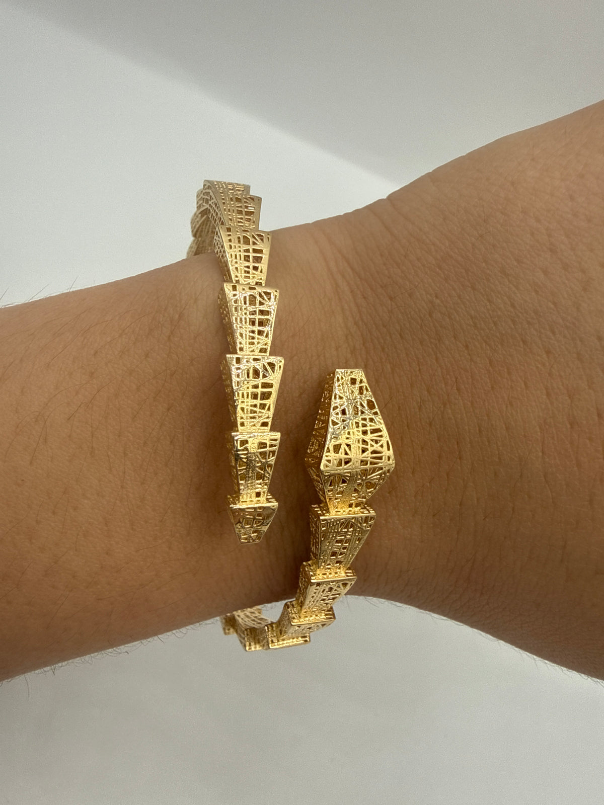 Aro It Especial Oro amarillo 18k +4 / 12,13 Gr / 9 mm / 21 Cm