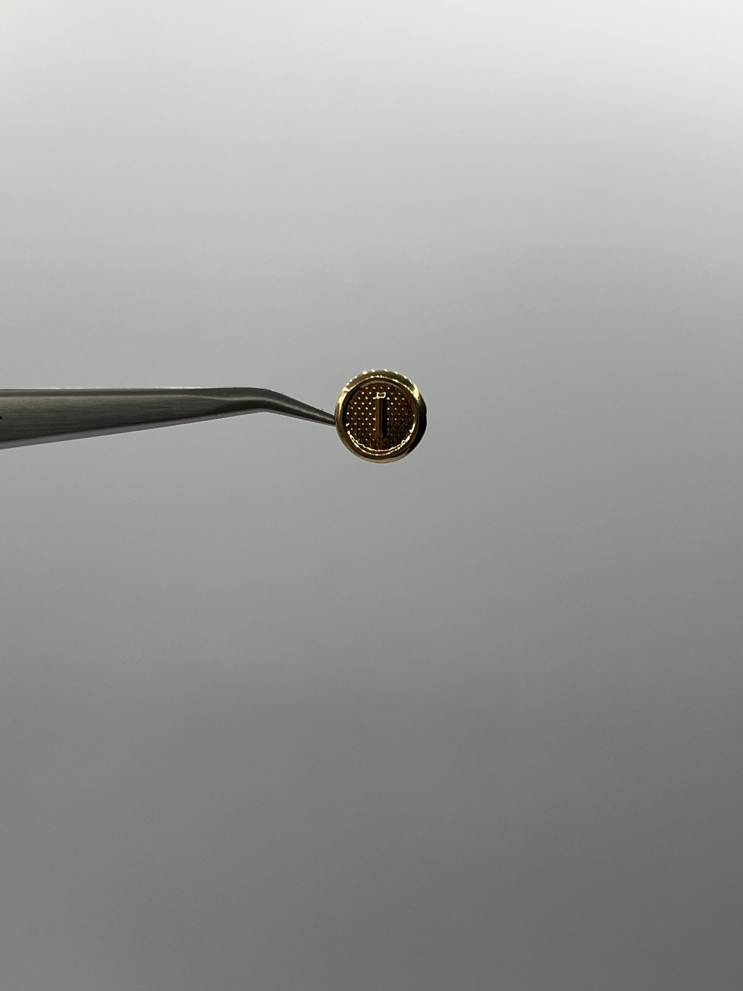 Herraje Letra I Oro amarillo 18k 0,37 Gr / 1 Cm