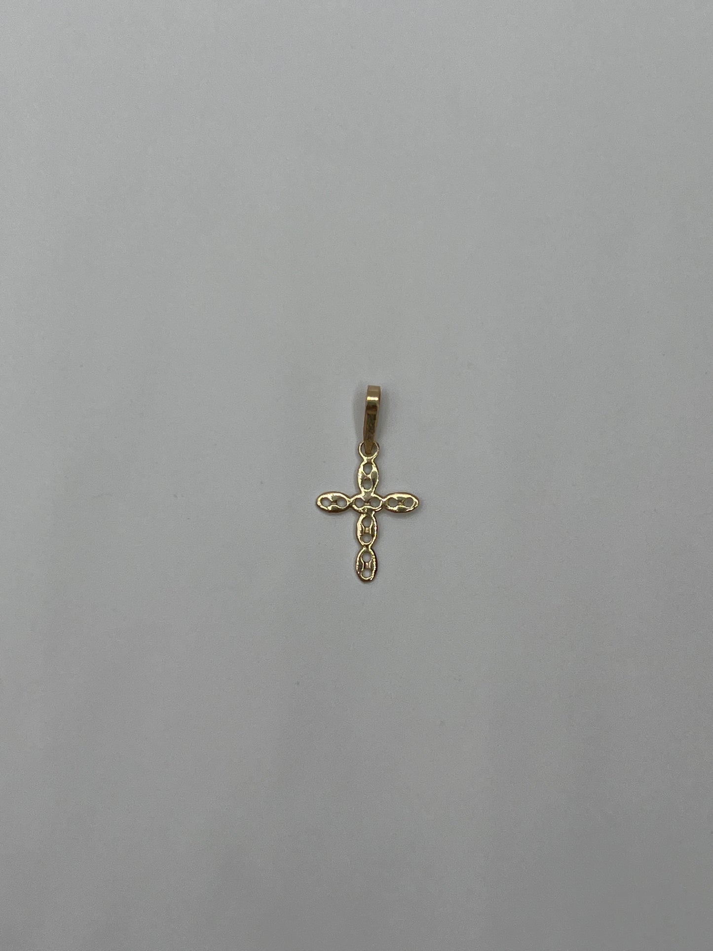 Dije Cruz GC Oro amarillo 18k 0,37 Gr / 11 mm / 1,6 Cm