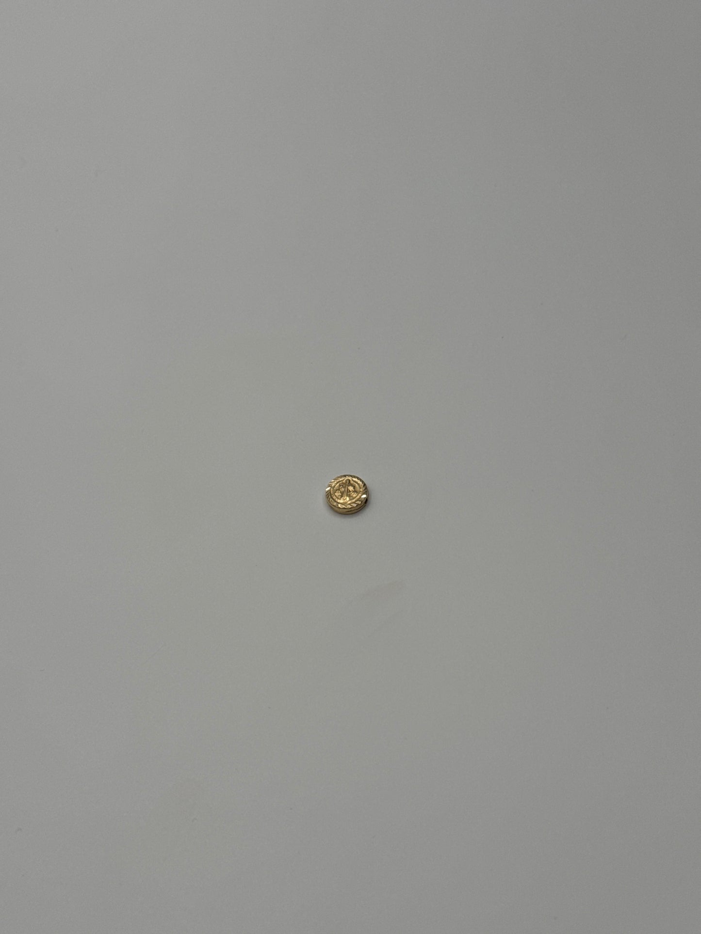 Herraje San Benito Oro amarillo 18k 0,38 Gr / 0,8 Cm