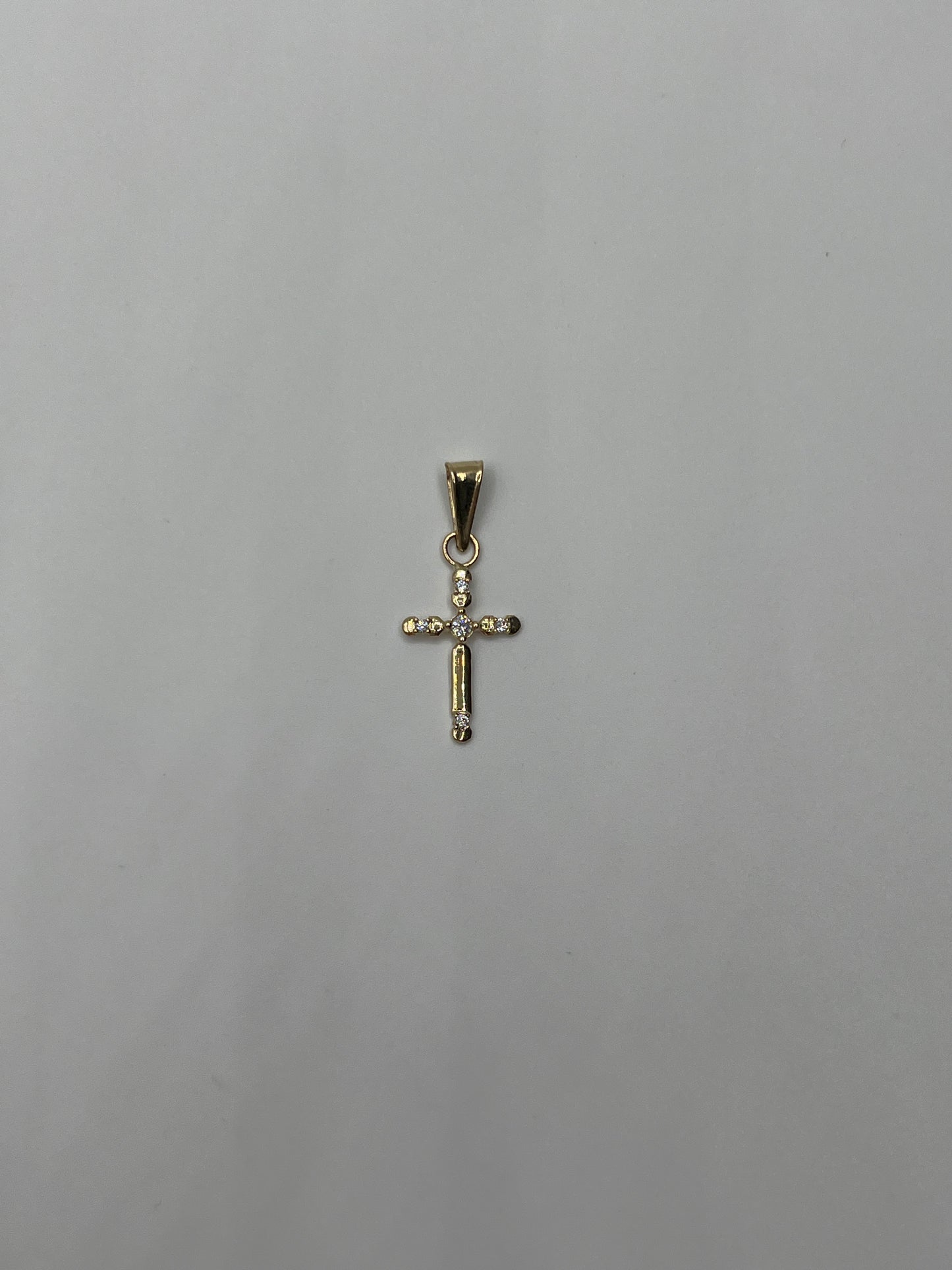 Dije Cruz Circon Blanco Oro amarillo 18k 0,62 Gr / 11 mm / 2 Cm