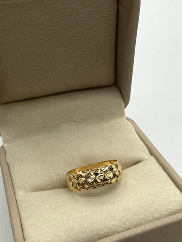 Anillo Rayado Oro amarillo 18k / Talla 7 / 2,44 Gr / 6,40 mm