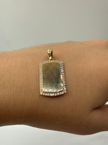 Dije Placa Circon Blanco Oro amarillo 18k 2,63 Gr / 13 mm / 2,2 Cm