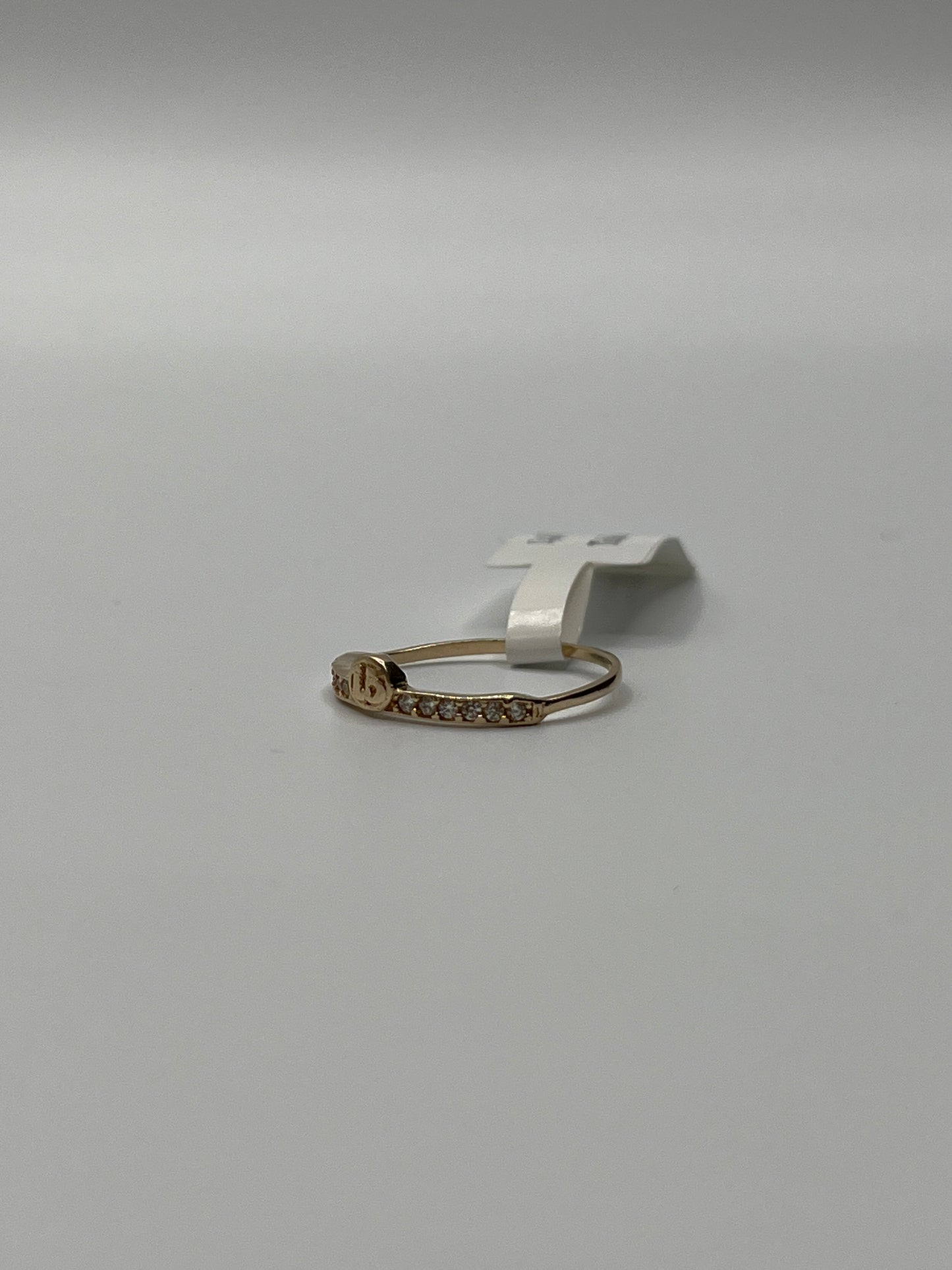 Anillo 15s Circon Blanco Oro amarillo 18k / Talla 6 1/2 / 1,08 Gr / 3,77 mm