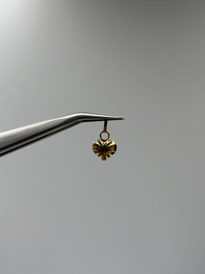 Dije Corazon Diamantado Oro amarillo 18k 0,25 Gr / 7,3 mm / 0,6 Cm