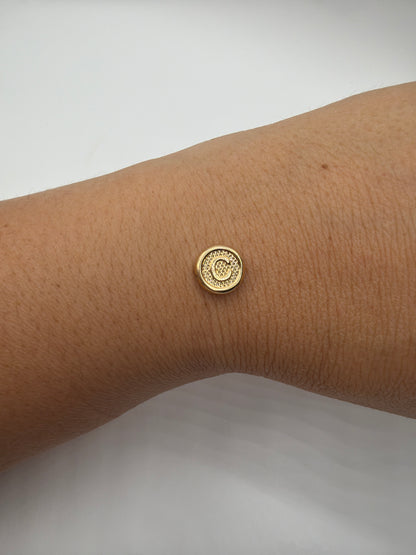 Herraje Letra C Oro amarillo 18k 0,35 Gr / 1 Cm