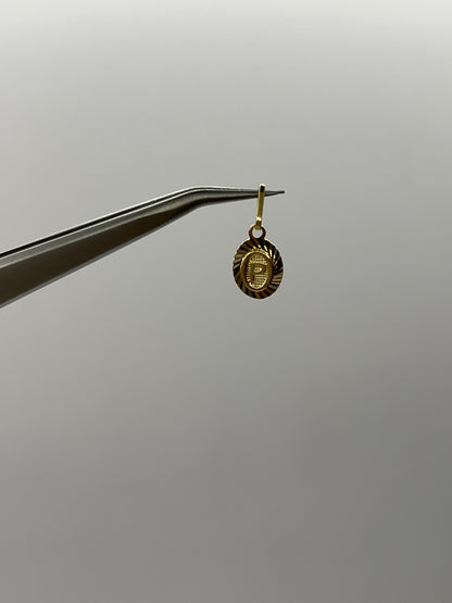 Dije Letra P Oro amarillo 18k 0,46 Gr / 7,5 mm / 1 Cm