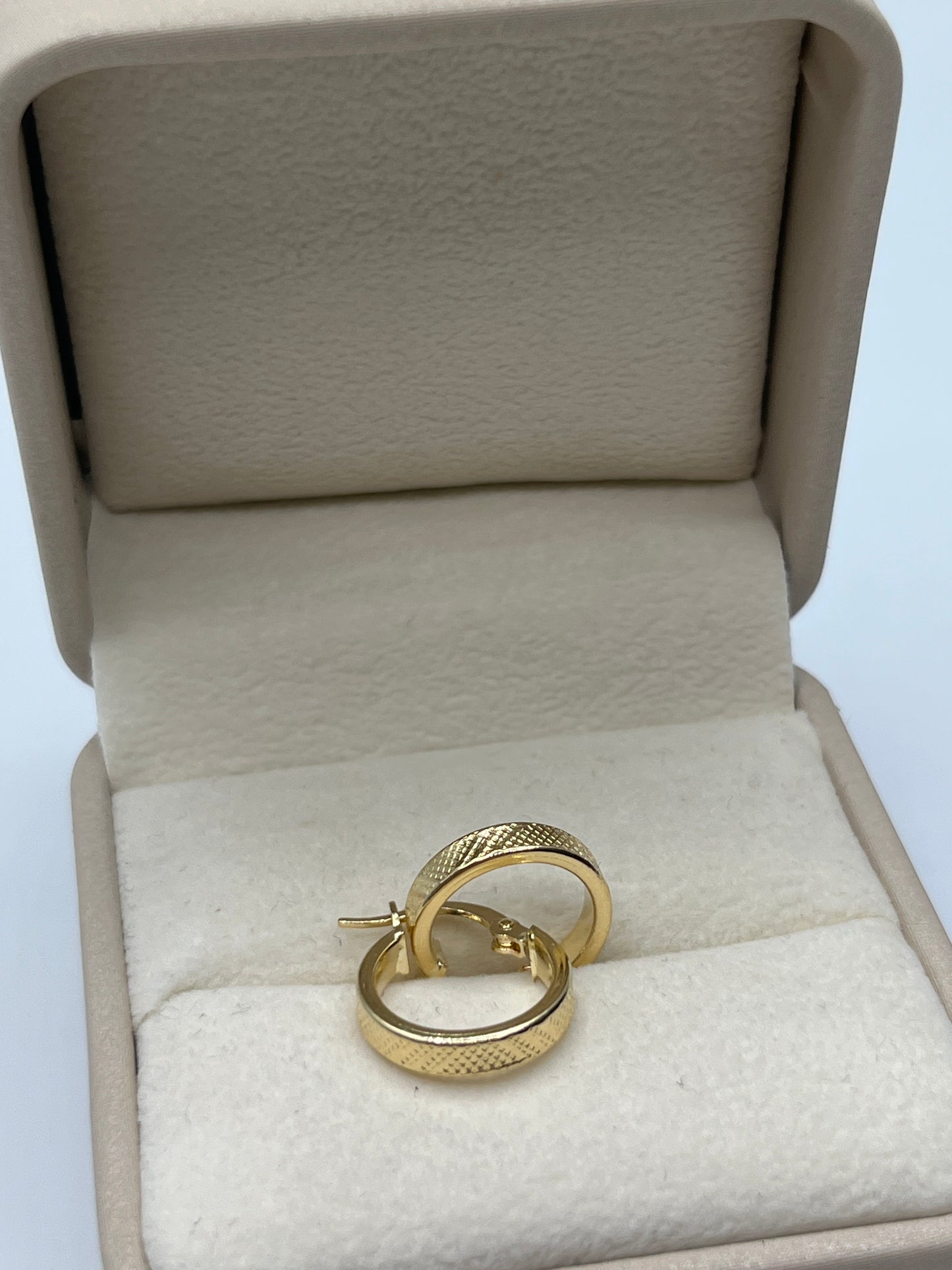 Candonga Lisa Oro amarillo 18k 1,51 Gr / 1,4 Cm