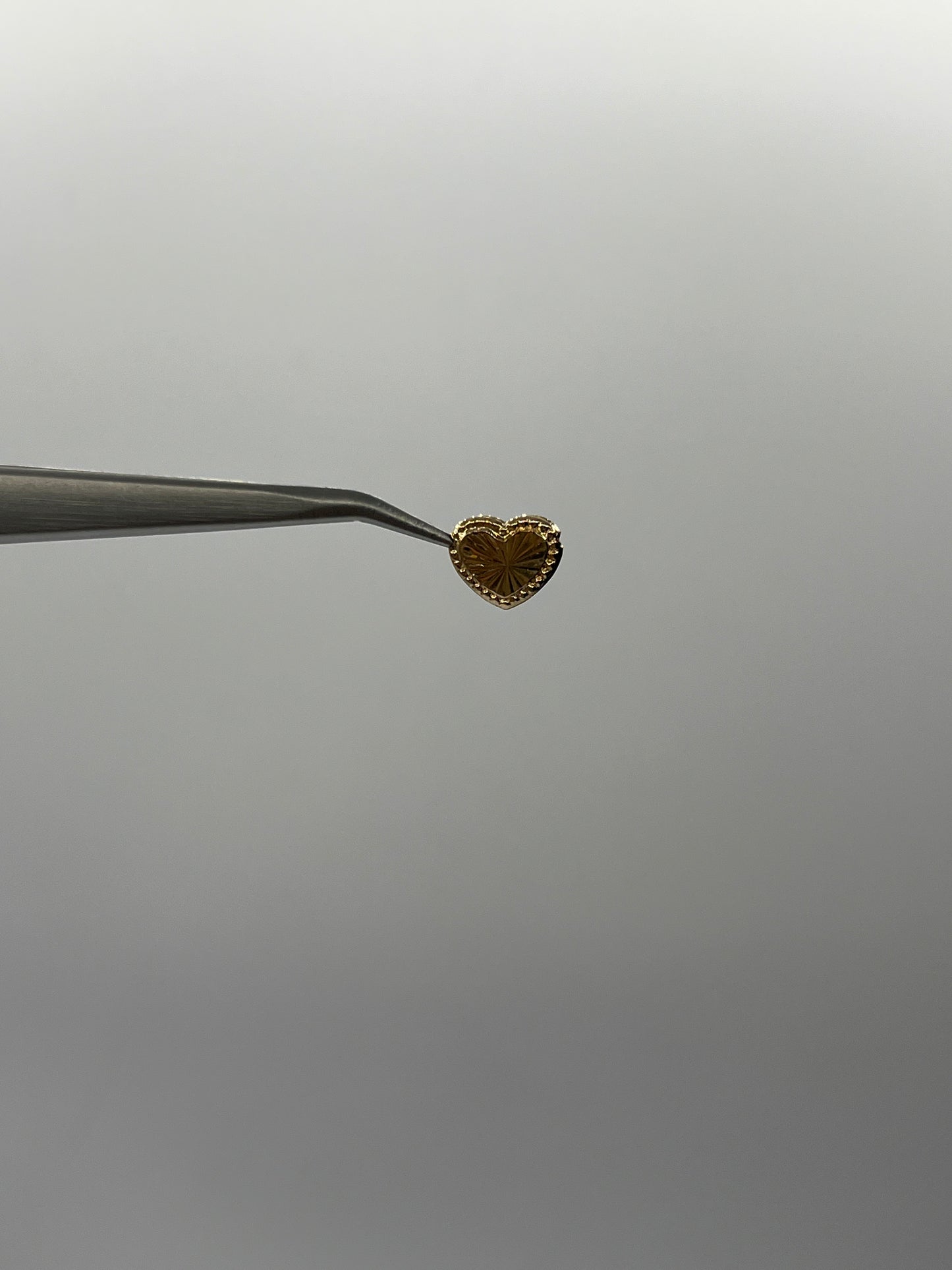 Herraje Corazon Diamantado Oro amarillo 18k 0,24 Gr / 1 Cm