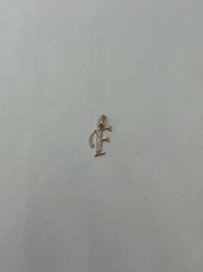 Dije Letra F Circon Blanco Oro amarillo 18k 0,69 Gr / 9,70 mm / 1,55 Cm