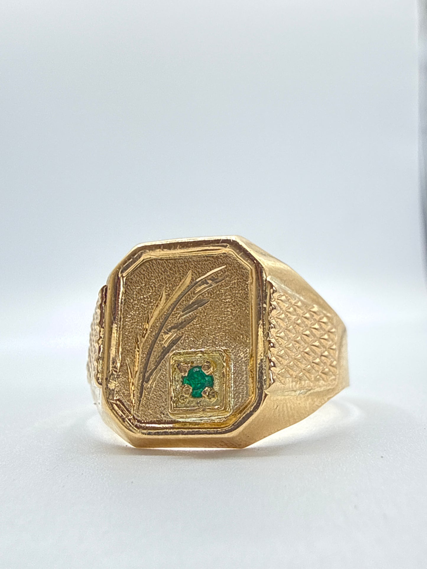 Anillo Hoja Circon Verde Oro amarillo 18k / Talla 9 3/4 / 3,00 Gr / 14 mm