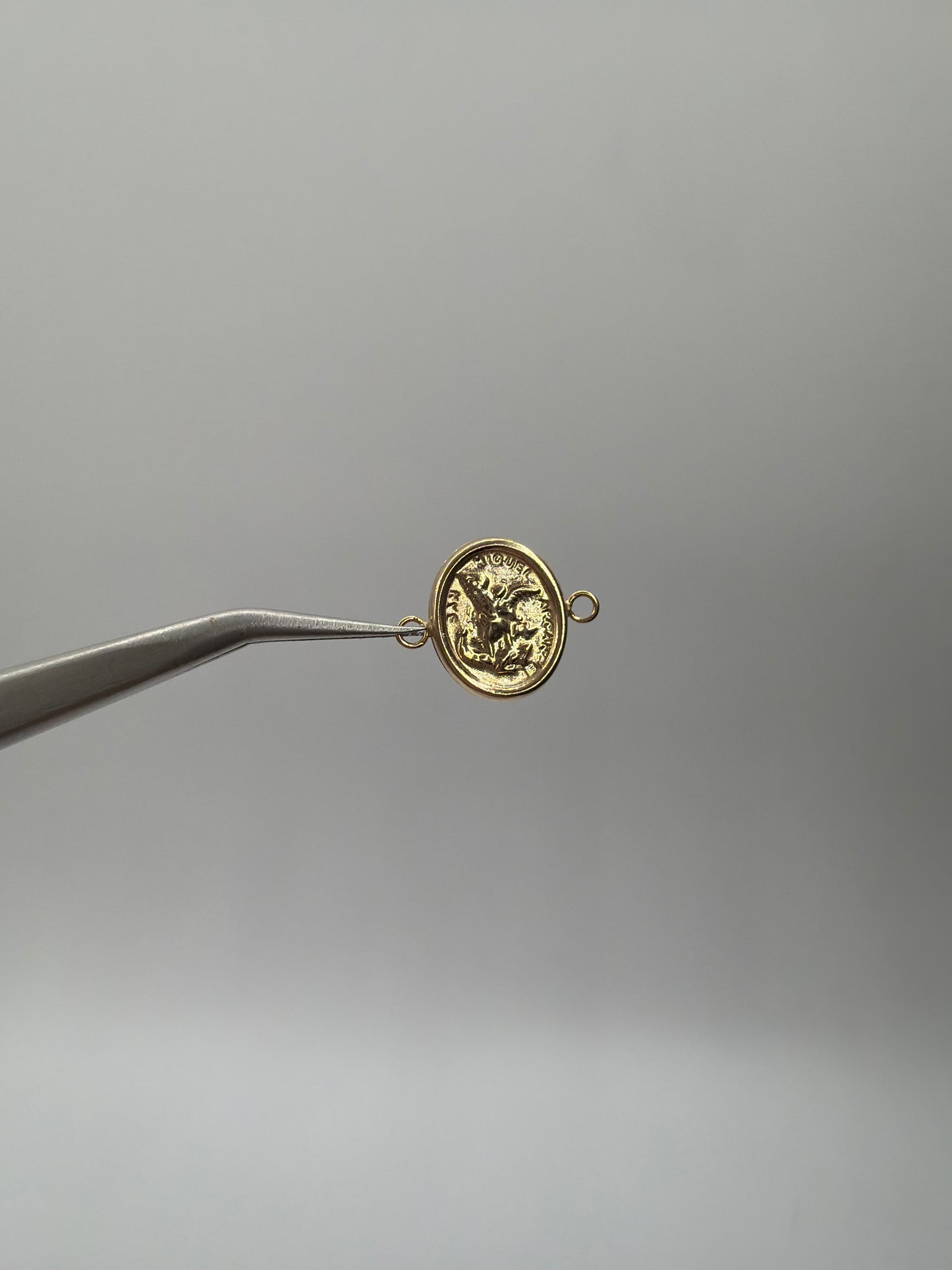 Herraje Arcangel San Miguel Oro amarillo 18k 0,52 Gr / 1 Cm