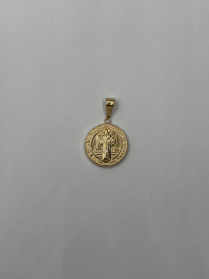 Dije San Benito Oro amarillo 18k 1,08 Gr / 16 mm / 1,6 Cm