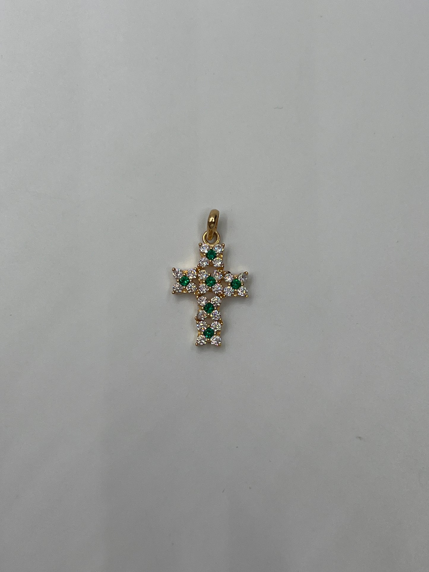 Dije Cruz Circon Blanco y Verde Oro amarillo 18k 3,62 Gr / 14,95 mm / 2 Cm