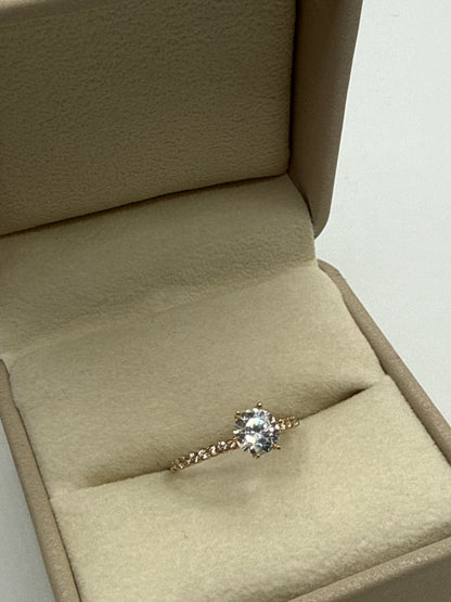 Anillo Solitario Circon Blanco Oro amarillo 18k / Talla 6 1/2 / 1,46 Gr / 6,10 mm