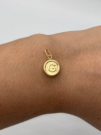 Dije Letra G Oro amarillo 18k 0,48 Gr / 10 mm / 1 Cm