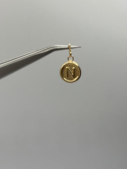 Dije Letra N Oro amarillo 18k 0,42 Gr / 10 mm / 1 Cm