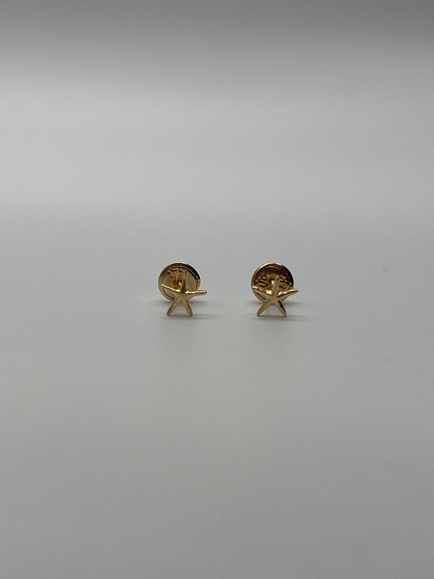 Topos Estrella de Mar Oro amarillo 18k 0,60 Gr / 5,63 mm