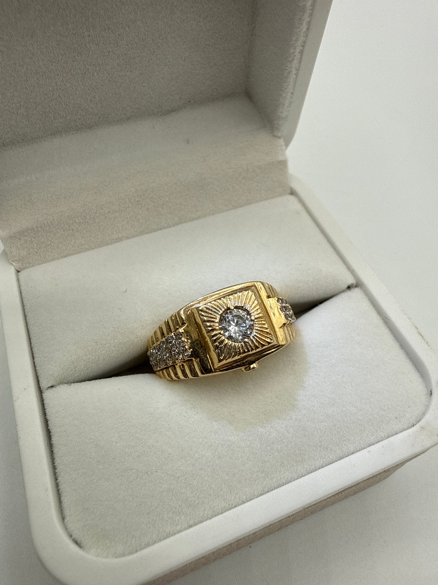 Anillo Circon blanco / Talla 11 / 5,33 Gr / 11 mm