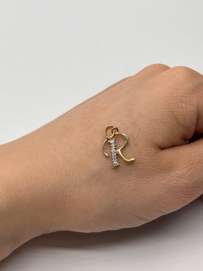 Dije Letra R Oro amarillo 18k 0,76 Gr / 9,70 mm / 1,4 Cm
