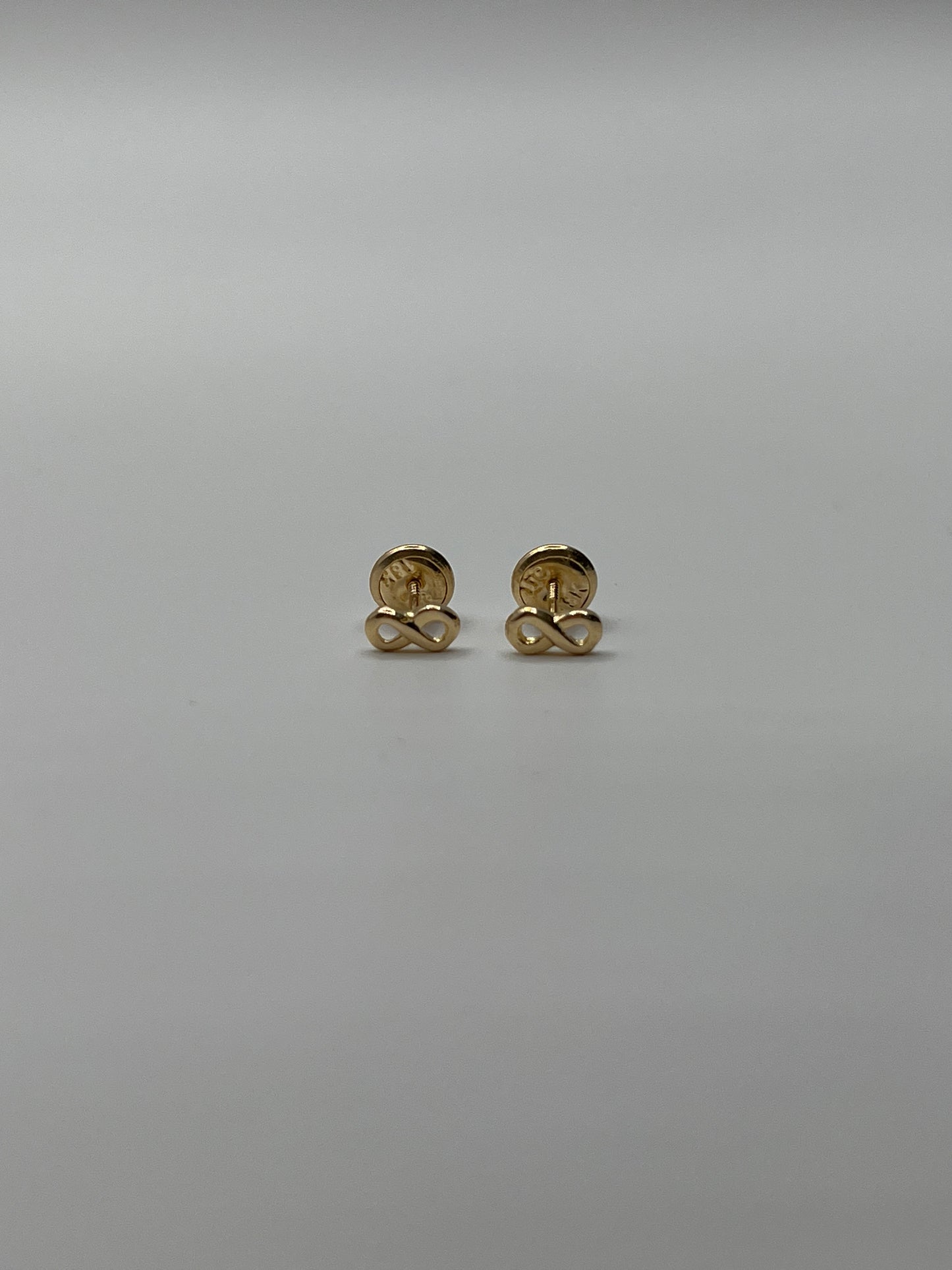 Topos Infinito Oro amarillo 18k 0,69 Gr / 6 mm