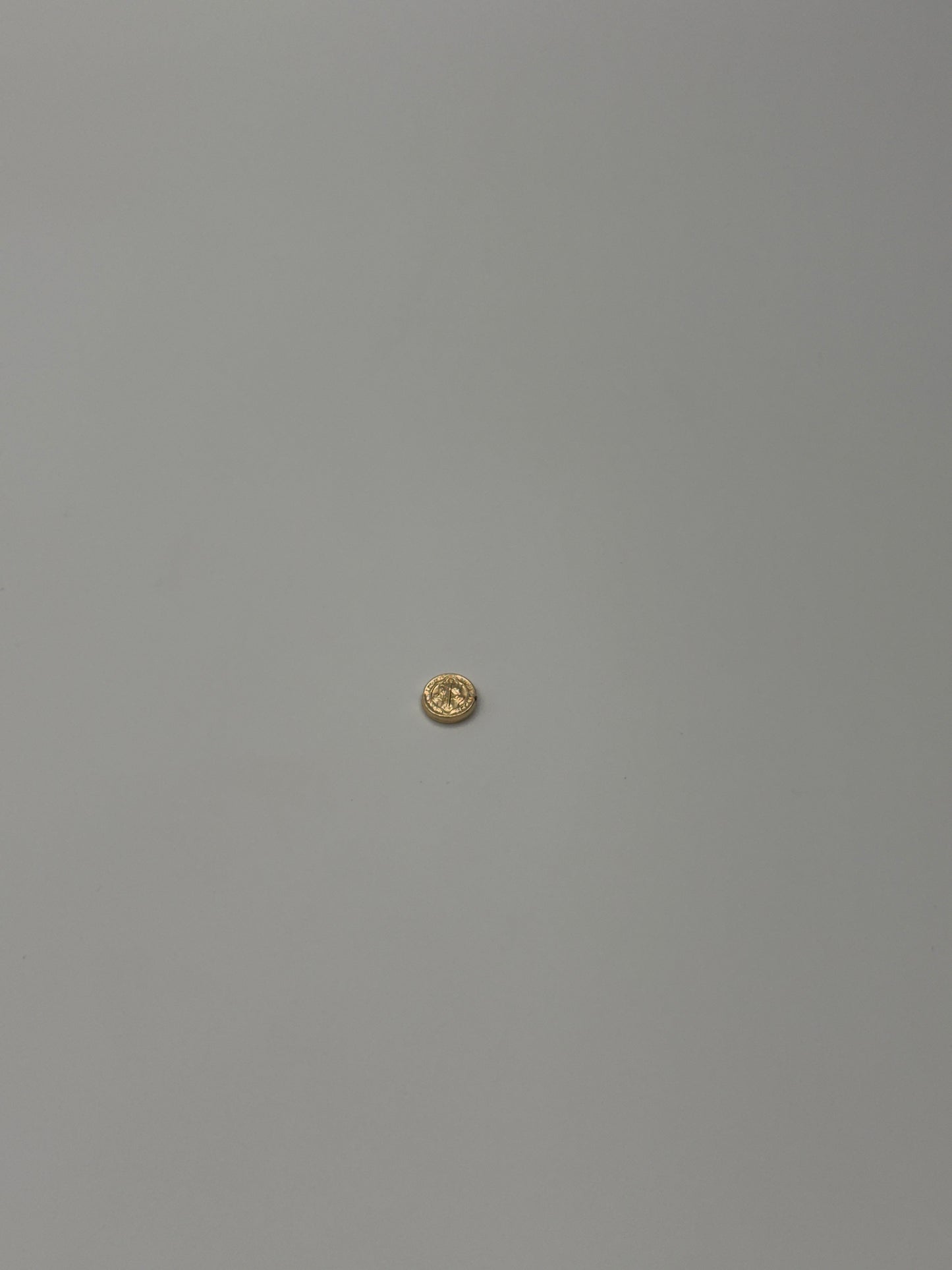 Herraje San Benito Oro amarillo 18k 0,26 Gr / 0,8 Cm