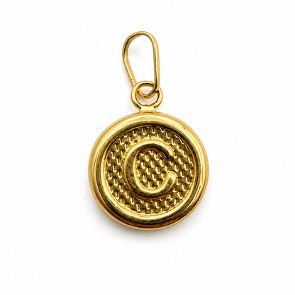 Dije Letra C Oro amarillo 18k 0,50 Gr / 10 mm / 1 Cm