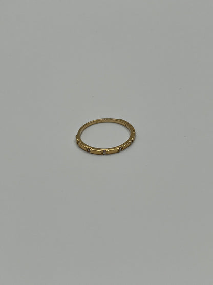 Anillo circon blanco Oro amarillo 18k / Talla 6 1/2 / 1,30 Gr / 1,32 mm
