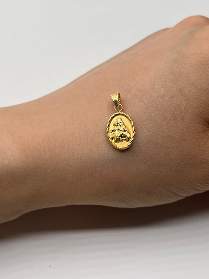 Dije Maria Auxiliadora Oro amarillo 18k 0,62 Gr / 9,3 mm / 1,2 Cm