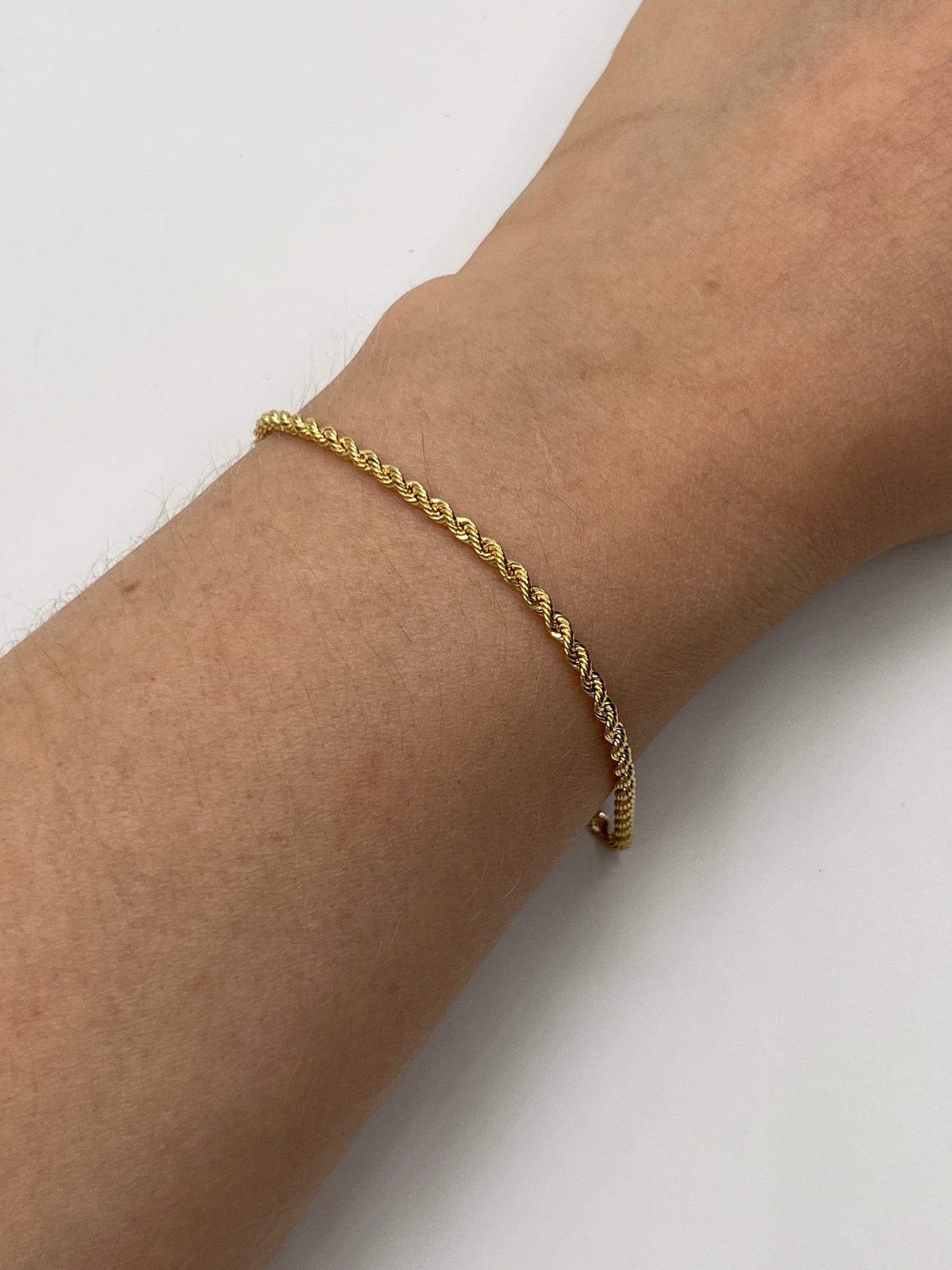 Pulso It Lazo Oro amarillo 18k +3 / 1,28 Gr / 1,5 mm / 19 Cm