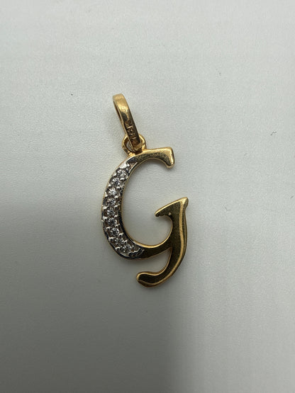 Dije Letra G Circon Blanco Oro amarillo 18k 0,90 Gr / 10 mm / 1,8 Cm