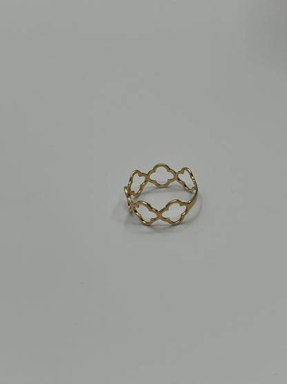 Anillo trebol Oro amarillo 18k / Talla 5 3/4 / 1,04 Gr / 7,15 mm
