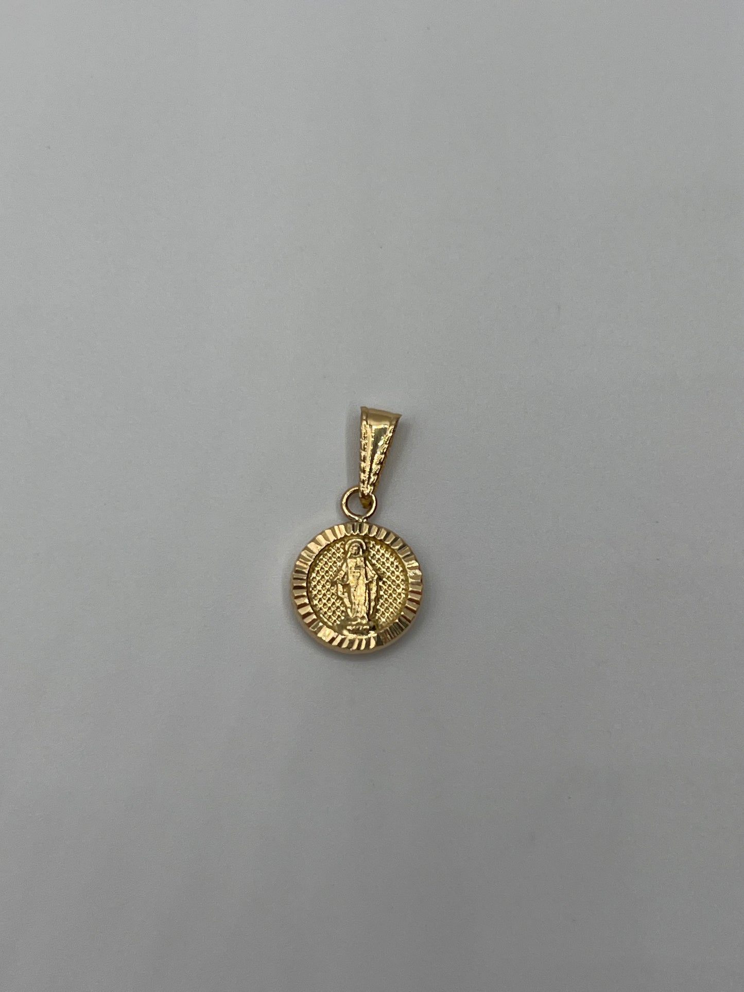 Dije virgen milagrosa Oro amarillo 18k 1,09 Gr / 11,60 mm / 1,5 Cm
