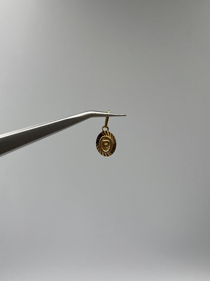 Dije Letra P Oro amarillo 18k 0,45 Gr / 7,5 mm / 0,9 Cm