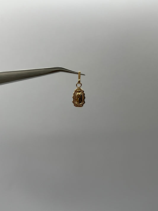 Dije Virgen Guadalupe Oro amarillo 18k 0,43 Gr / 6,83 mm / 1,3 Cm