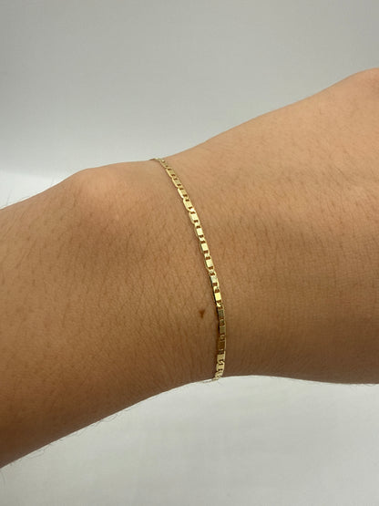 Pulso It Plano Oro amarillo 18k 1,09 Gr / 1,6 mm / 20 Cm
