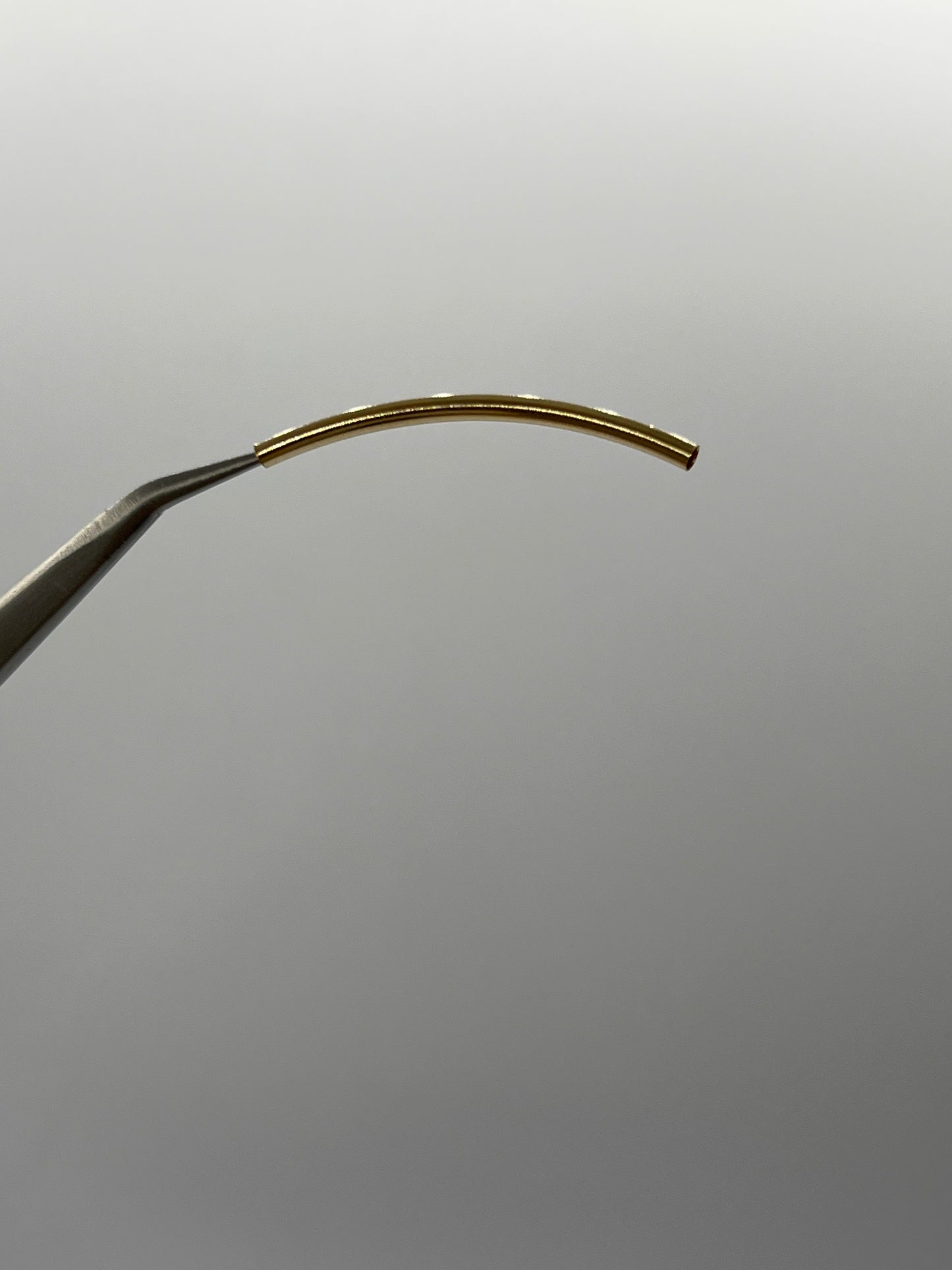 Herraje Tubo Liso Oro amarillo 18k 0,26 Gr / 3,3 Cm