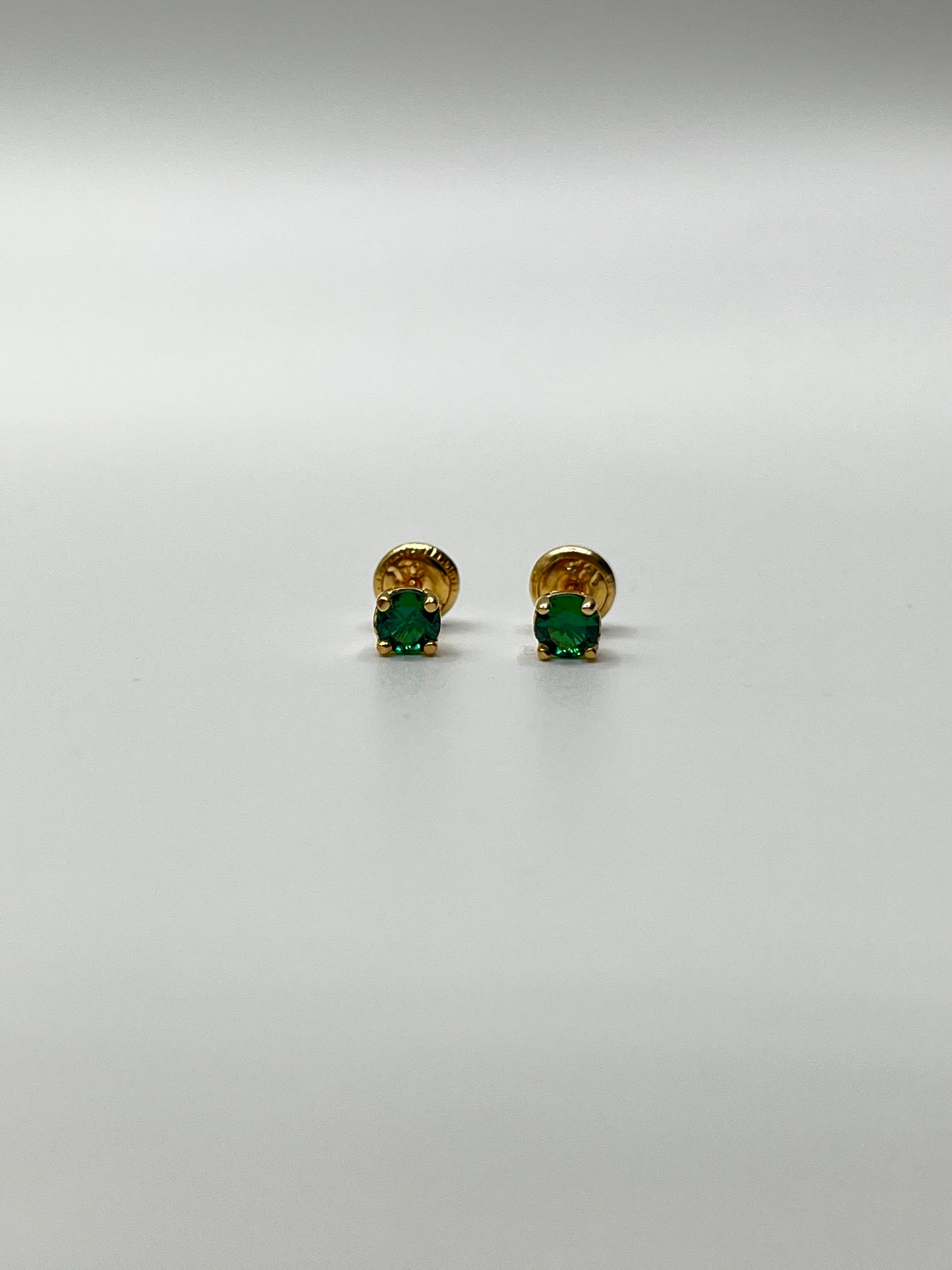 Topos Circon Verde Oro amarillo 18k 0,93 Gr / 5 mm