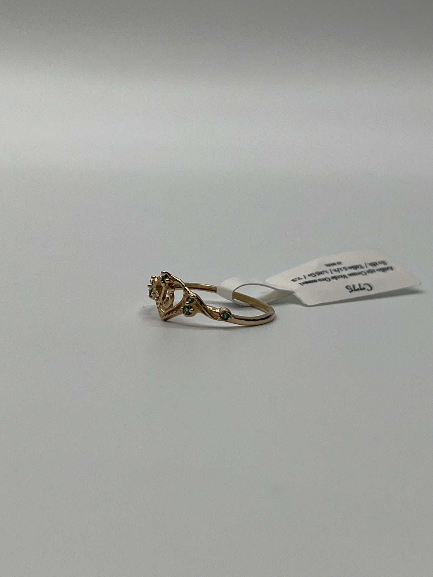 Anillo 15s Circon Verde Oro amarillo 18k / Talla 5 1/2 / 1,25 Gr / 7,30 mm