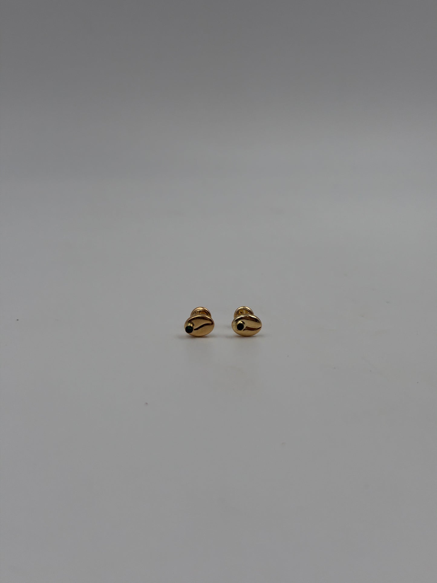 Topos cafe circon verde Oro amarillo 18k 0,76 Gr / 7,83 mm