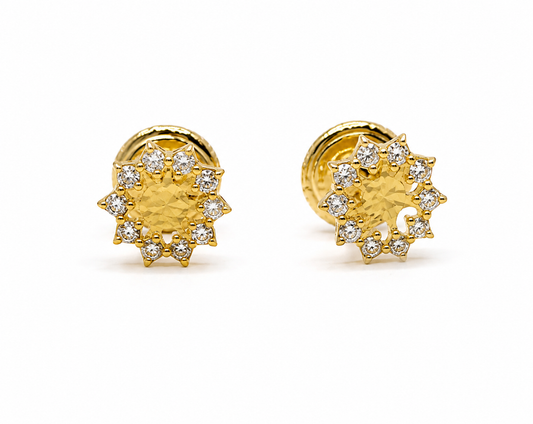 Topos Estrella Circon Blanco Oro amarillo 18k 0,73 Gr / 6,3 mm