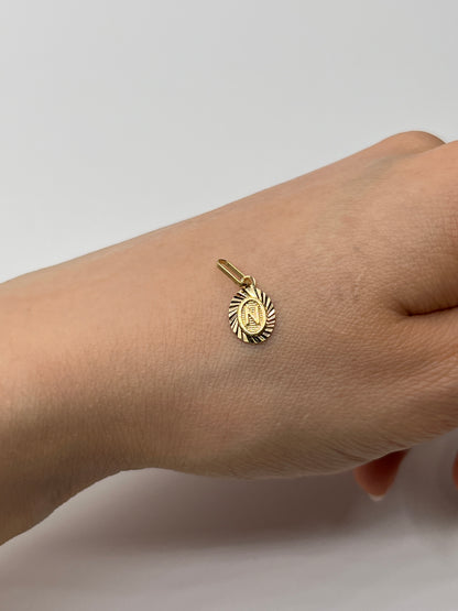 Dije Letra N Oro amarillo 18k 0,44 Gr / 7,5 mm / 1 Cm