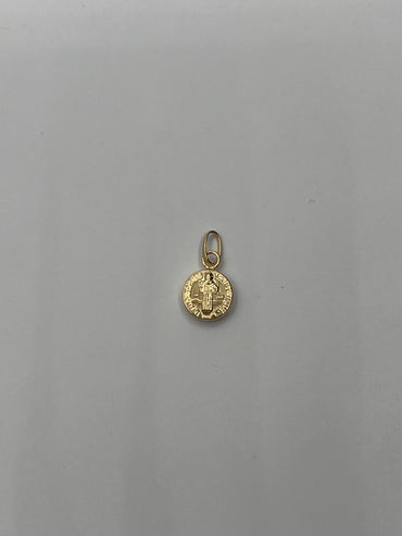 Dije San Benito Oro amarillo 18k 0,44 Gr / 8,2 mm / 0,8 Cm